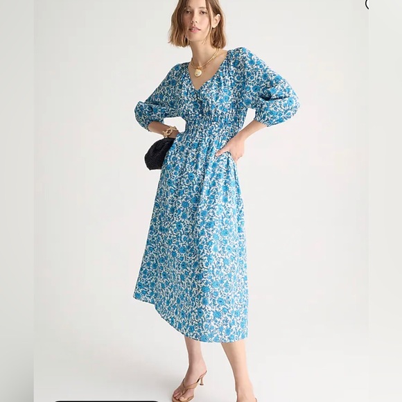 j crew v neck midi dress NWT JCrew V-neck midi dress in blue blooms blockprint